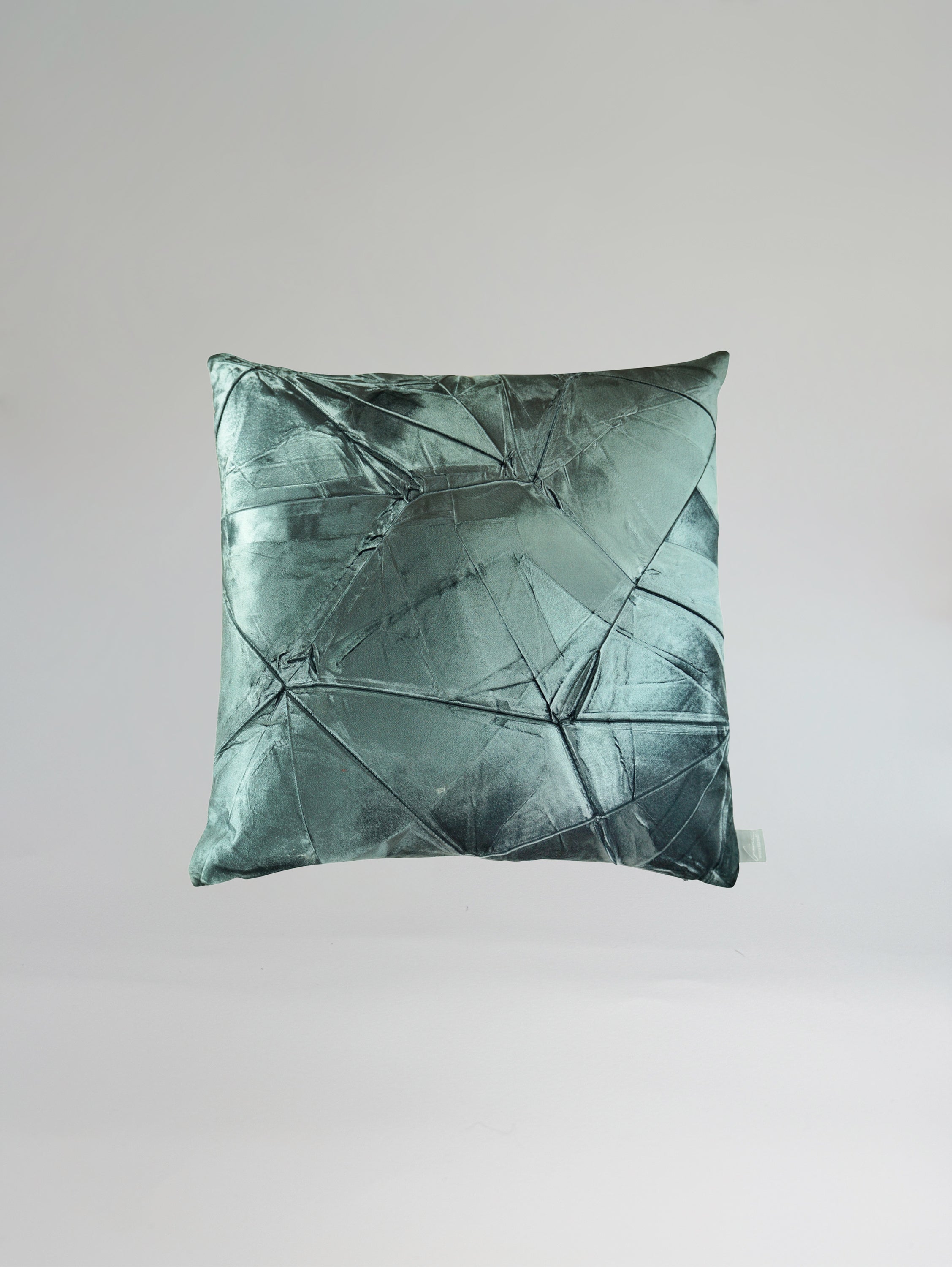 Signature Velvet Facet