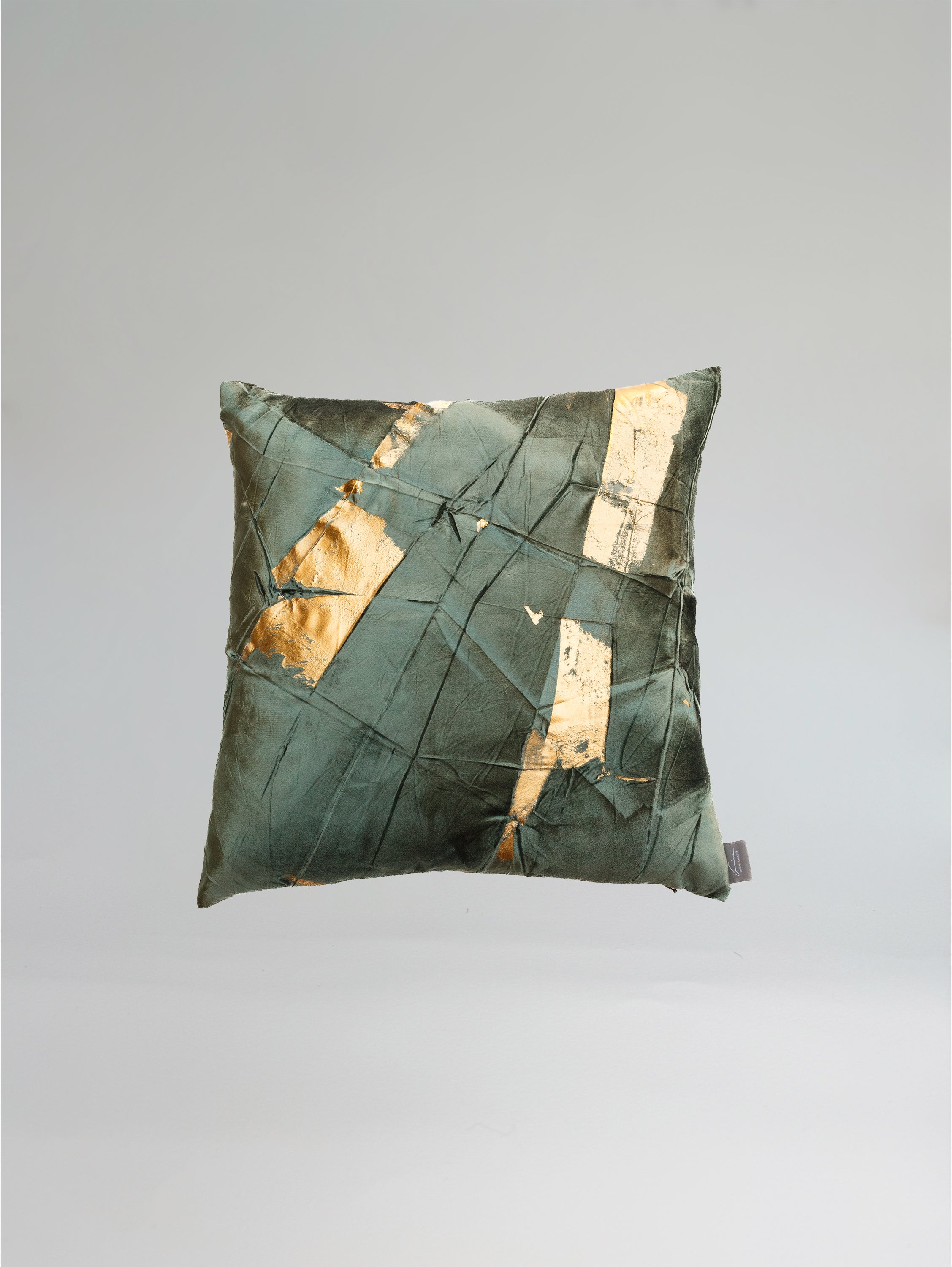 Signature Velvet Facet