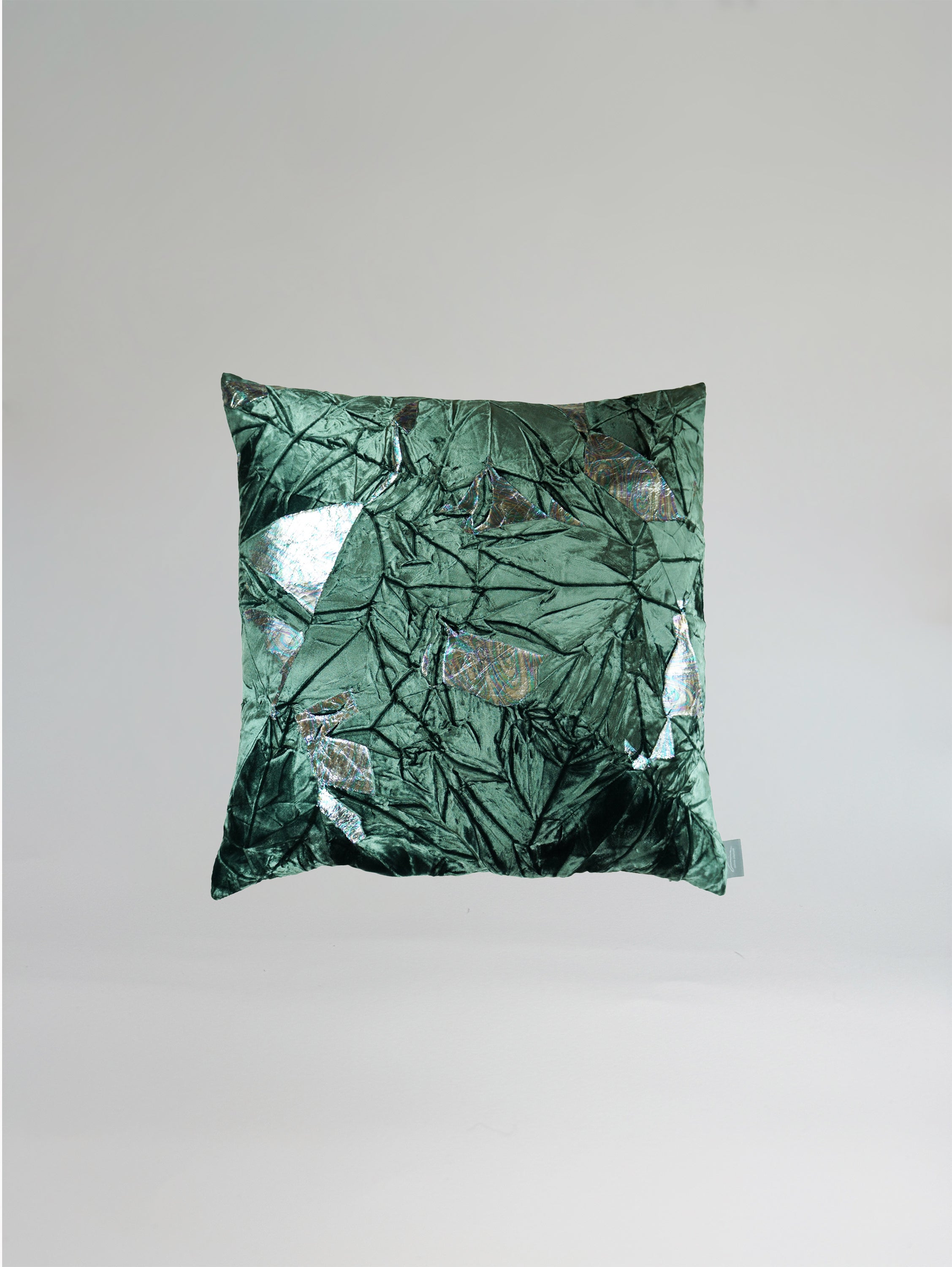 Signature Velvet Facet