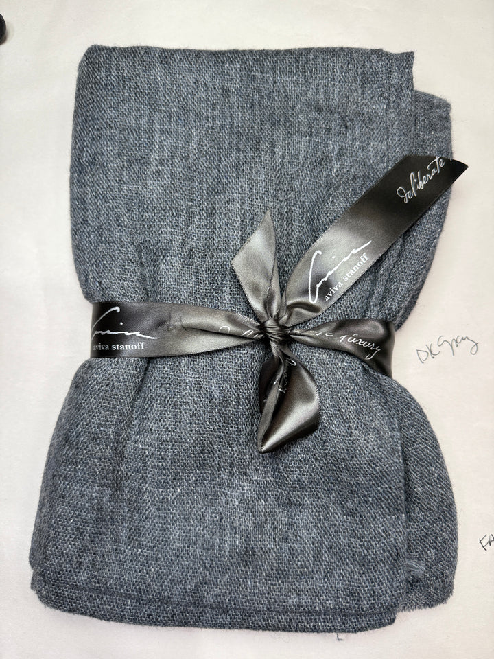 Endless Summer Tissue Scarf Graphite "565