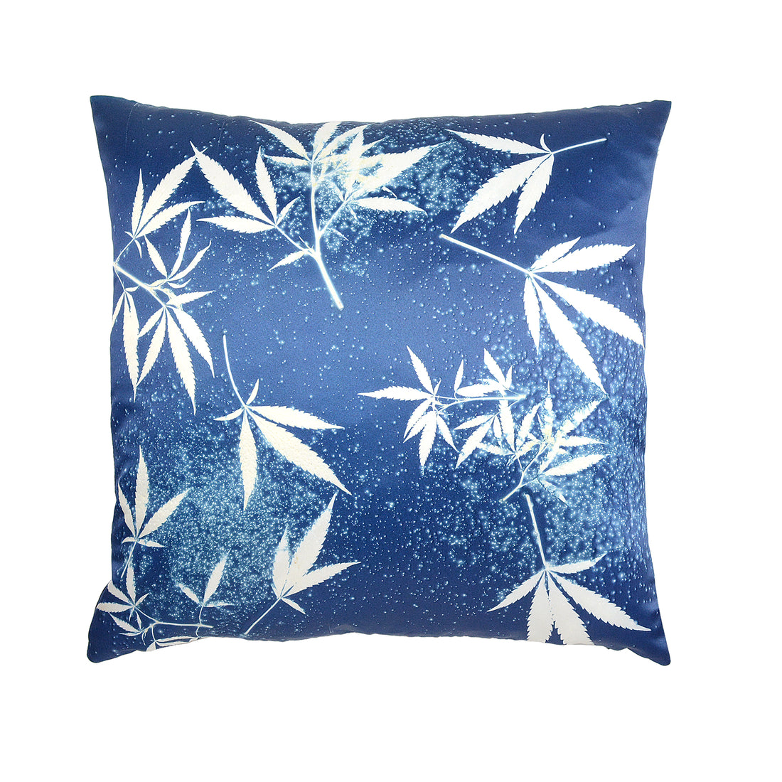 Kush Twilight on Ivoire Signature Velvet Pillows