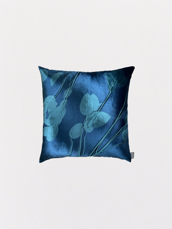 Signature Velvet Lemon Leaf