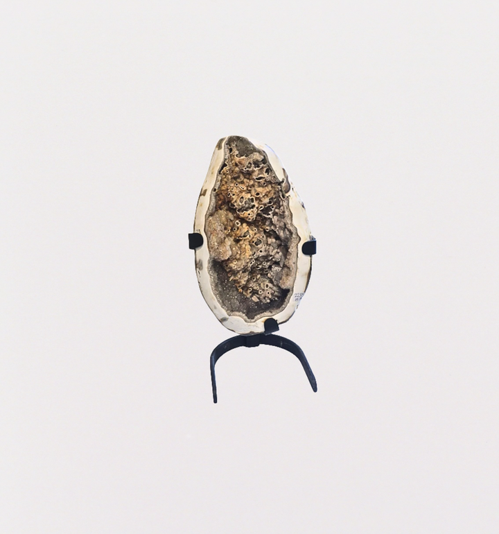 Agate Egg on stand 15lb 7x6x15"  2235