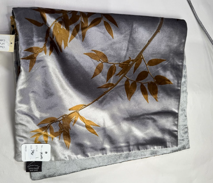 Signature Velvet Runner 796