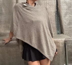 Cashmere Poncho Fawn  590