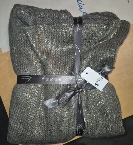 Cozy Throw 923