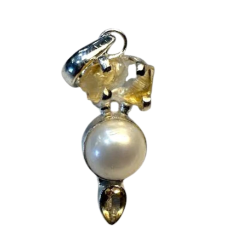 Sacred Sparkle Pendant 711