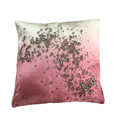 Immediate Atelier: Item Number 938 Mineral Ombre Rose Quartz on Cobble 20x20