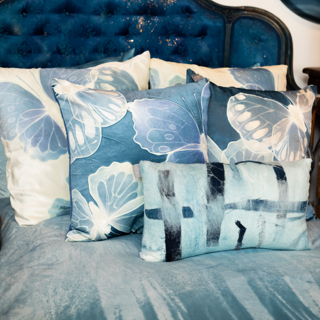 Monarch Twilight Ivoire Signature Velvet Pillows